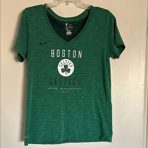 Nike Women's Green Celtics Short Sleeve Tee Dri-Fit Medium